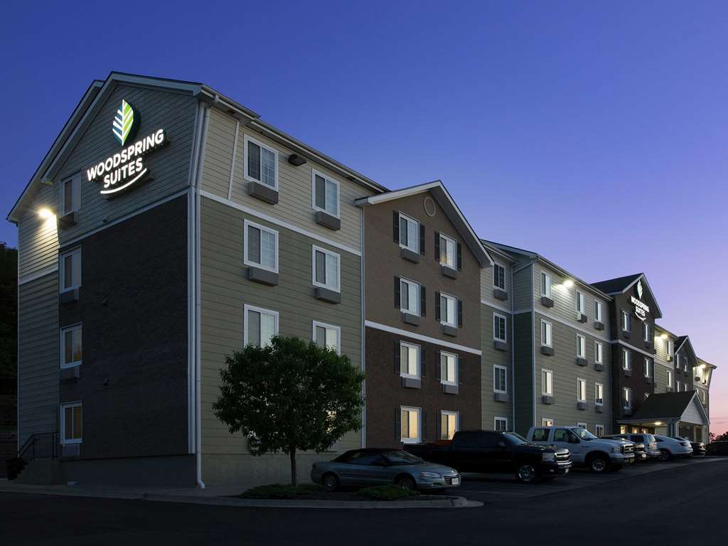 Hotel Woodspring Kansas Mission 2*